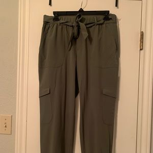 Banana Republic Tie Waist Cargo Jogger - Never Worn!